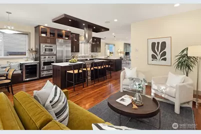 2619 Warren Avenue N, Seattle, WA 98109 - Photo 23