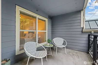 9057 Greenwood Avenue N #306, Seattle, WA 98103 - Photo 17