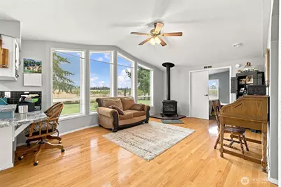 12424 Moes Road SE, Rainier, WA 98576 - Photo 21