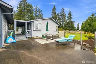 12424 Moes Rd SE, Rainier, WA 98576 - Photo 9
