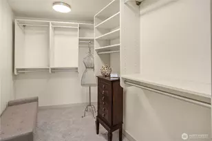 10610 NE 9th Pl, Bellevue, WA 98004 - Photo 17