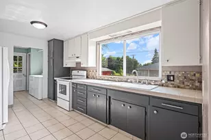 503 S 58th St, Tacoma, WA 98408 - Photo 9