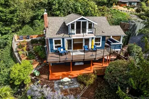 2704 SW 152nd Pl, Burien, WA 98166 - Photo 1