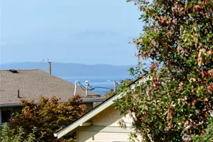 1812 W 5th St, Port Angeles, WA 98363 - Photo 9