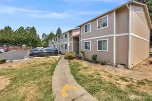 1609 Maple Ln, Kent, WA 98030 - Photo 3