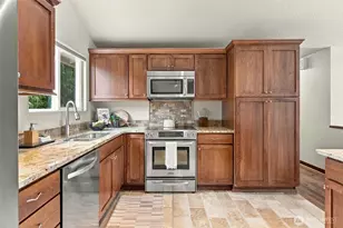 13823 SE 142nd St, Renton, WA 98059 - Photo 9