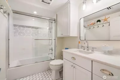 5912 NE Arrowhead Drive, Kenmore, WA 98028 - Photo 33