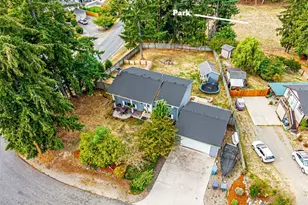 2704 180th Ave E, Lake Tapps, WA 98391 - Photo 31
