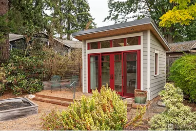124 N 180th Street, Shoreline, WA 98133 - Photo 23