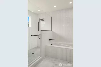 3639 34th Avenue W, Seattle, WA 98199 - Photo 27