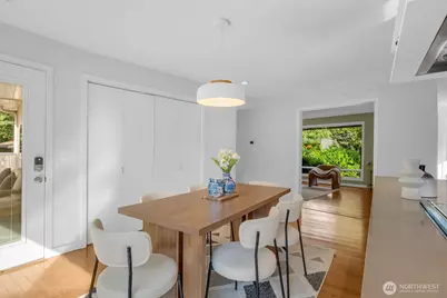 2537 NE 97th Street, Seattle, WA 98115 - Photo 11