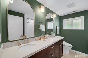 2537 NE 97th St, Seattle, WA 98115 - Photo 13