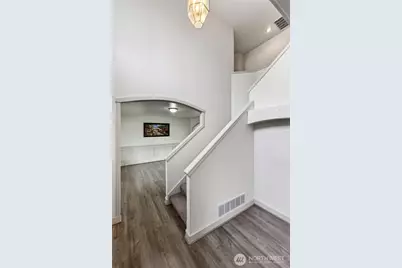 10021 SE 245th Place, Kent, WA 98030 - Photo 17