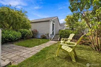 6735 Shaffer Avenue S, Seattle, WA 98108 - Photo 25