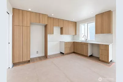 8316 B 28th Avenue NW, Seattle, WA 98117 - Photo 5