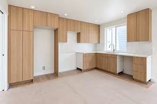 8316 B 28th Ave NW, Seattle, WA 98117 - Photo 5
