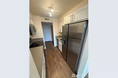 12525 NE 145th Street #F114, Kirkland, WA 98034 - Photo 11