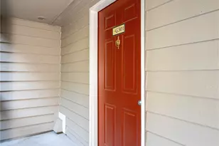 15246 SE 43rd Ct, Bellevue, WA 98006 - Photo 3