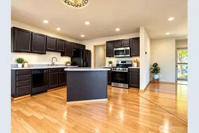 15352 146th Place SE, Renton, WA 98058 - Photo 7