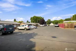 1403 S 18th Ave, Yakima, WA 98902 - Photo 17