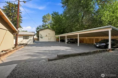 1403 S 18th Avenue, Yakima, WA 98902 - Photo 19