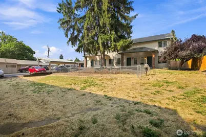 1403 S 18th Avenue, Yakima, WA 98902 - Photo 13
