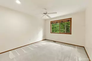 21715 NE 105th Pl, Redmond, WA 98053 - Photo 25