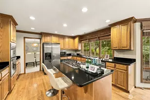 21715 NE 105th Pl, Redmond, WA 98053 - Photo 13