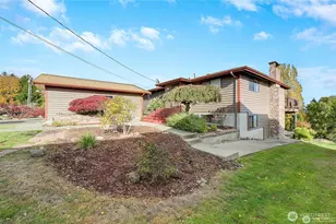 2601 2nd Ave E, Port Orchard, WA 98366 - Photo 3
