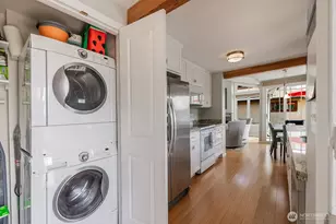 1210 E Shelby St, Seattle, WA 98102 - Photo 29