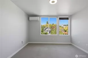 4608 Woodland Park Ave N, Seattle, WA 98103 - Photo 13