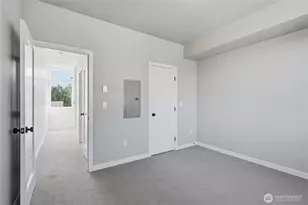 4608 Woodland Park Ave N, Seattle, WA 98103 - Photo 15