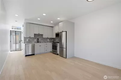 4608 Woodland Park Avenue N, Seattle, WA 98103 - Photo 11