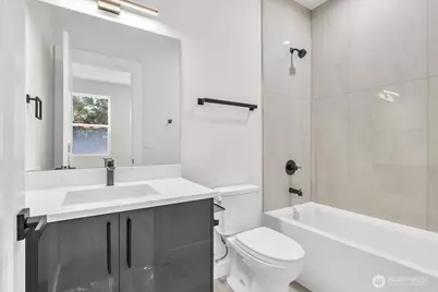7005 NE 182nd St #102, Kenmore, WA 98028 - Photo 11