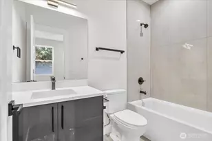7005 NE 182nd St, Kenmore, WA 98028 - Photo 11