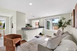 2907 SW Cloverdale St, Seattle, WA 98126 - Photo 3