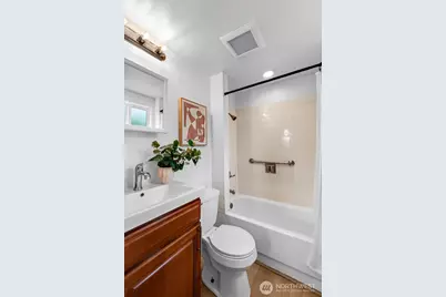 2907 SW Cloverdale Street, Seattle, WA 98126 - Photo 5