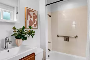 2907 SW Cloverdale St, Seattle, WA 98126 - Photo 5