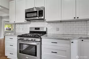 2318 Baker Ave, Everett, WA 98201 - Photo 17