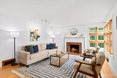2804 Prosch Avenue W, Seattle, WA 98119 - Photo 3