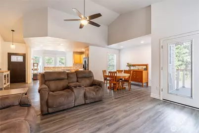 5512 331st Street S, Roy, WA 98580 - Photo 11