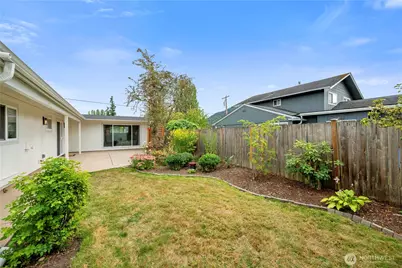 1418 Hillcrest Parkway, Mount Vernon, WA 98274 - Photo 25