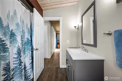 1418 Hillcrest Parkway, Mount Vernon, WA 98274 - Photo 21