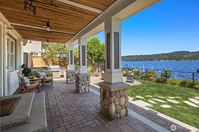 11754 Riviera Place NE, Seattle, WA 98125 - Photo 9