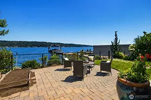 11754 Riviera Pl NE, Seattle, WA 98125 - Photo 7