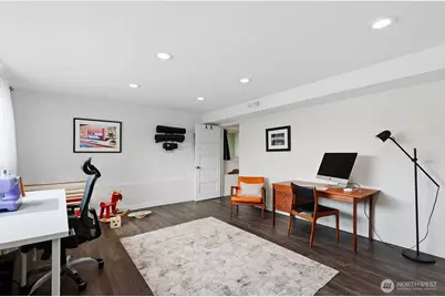 5625 SW Teig Place, Seattle, WA 98116 - Photo 19