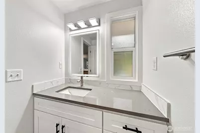 17101 NE 28th Place, Bellevue, WA 98008 - Photo 17