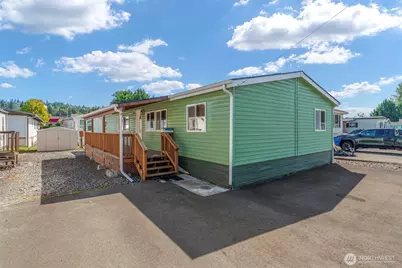 1006 S 12th Avenue, Kelso, WA 98626 - Photo 1