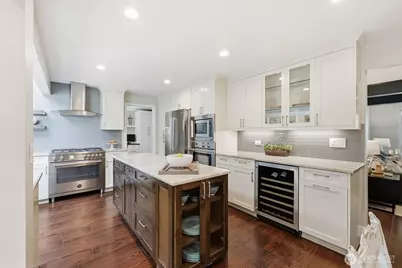 21108 NE 42nd Street, Sammamish, WA 98074 - Photo 3