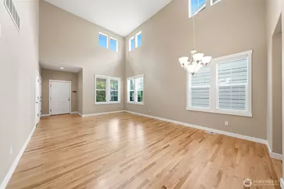 24750 NE 3rd Place, Sammamish, WA 98074 - Photo 5